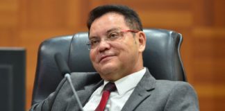 O deputado Eduardo Botelho, que descartou nova licença (Foto: Maurício Barbant/ALMT)