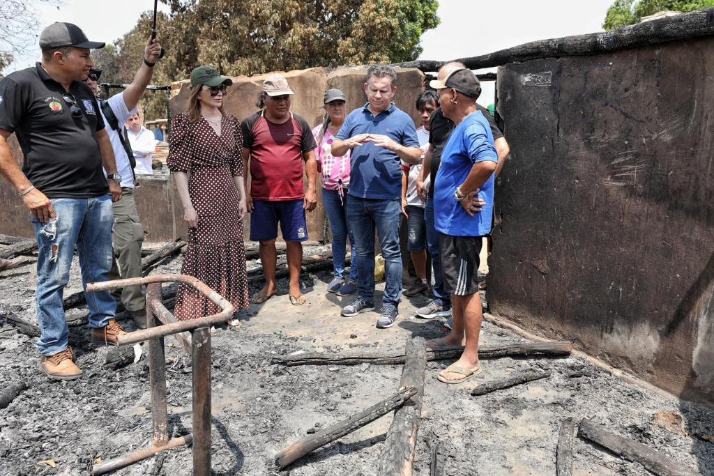 Primeira-dama de MT, Virginia Mendes e governador Mauro Mendes in loco Crédito - Jana Pessôa