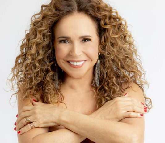Daniela Mercury comemora 60 anos com lançamento musical surpreendente