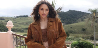 A espera de Zuza, Rafa Kalimann posa de biquíni e exibe barrigão: ‘Momento de paz’