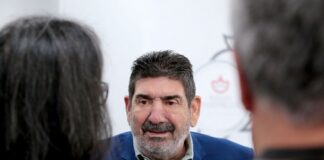 Dr. João pede que governo cumpra decisão do STF e regulamente redução da carga horária a servidores com filhos com deficiência