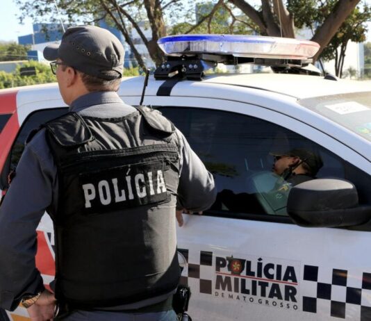 Jovem de 23 anos morre após troca de tiros com a PM; sargento foi baleado na ação