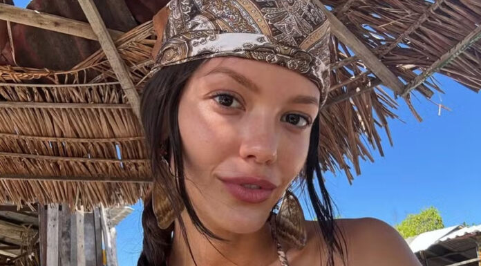 Vitória Strada curte praia em viagem a Pernambuco: ‘Lugar paradisíaco’