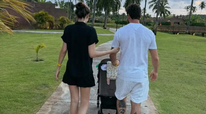 Camila Queiroz curte passeio de domingo com Klebber Toledo e a filha: ‘Minha família’