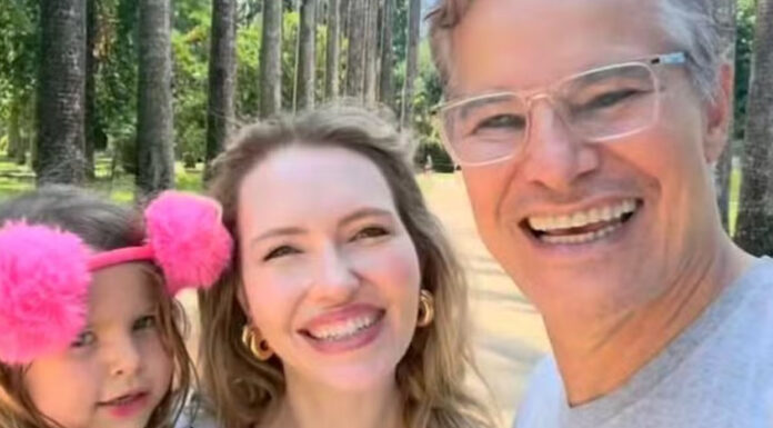 Edson Celulari compartilha momento em família ao lado de Karin Roepke e da filha