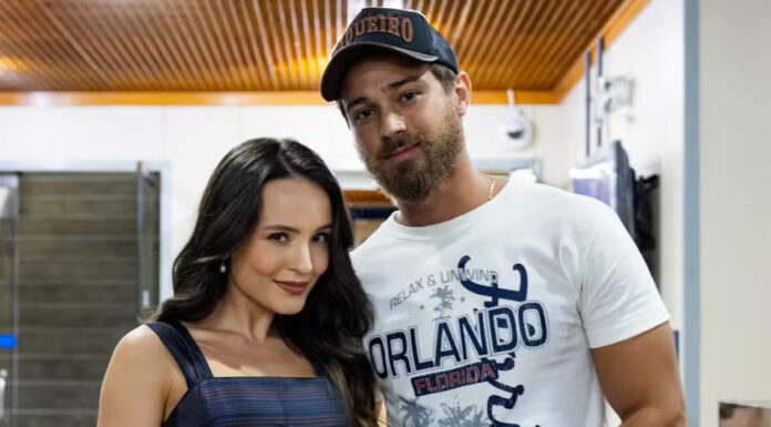 Larissa Manoela celebra estreia de André Luiz em novela com declaração apaixonada