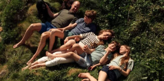 Príncipe William e Kate Middleton celebram 15 anos de casamento com foto em família