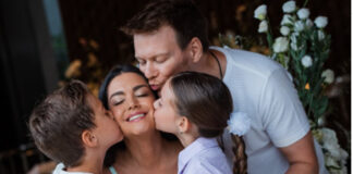 Thais Fersoza celebra 42 anos com festa intimista e declarações de amor da família