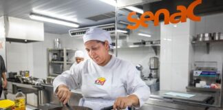 Merendeira de Cuiabá avança para concurso nacional com receita de alimentação escolar