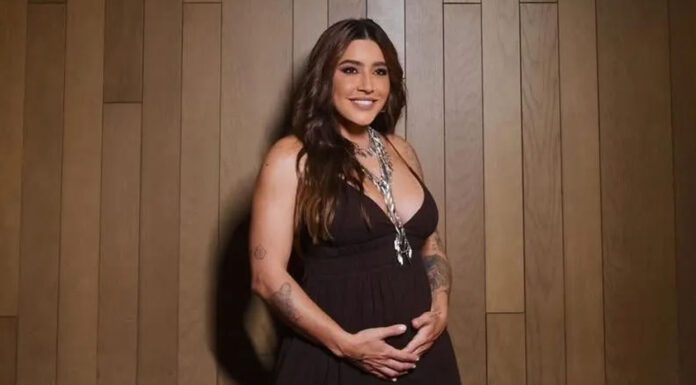 Lauana Prado mostra bebê chutando na barriga e declara: ‘Meu jogador favorito’