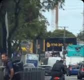 Veja Vídeo – De carona com policial, moto atropela ciclista em tentativa de chegar a roubo em SP