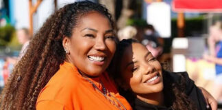 Ludmilla surpreende mãe com carro de luxo em aniversário de 50 anos: ‘Quase 1 milhão’