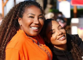 Ludmilla surpreende mãe com carro de luxo em aniversário de 50 anos: ‘Quase 1 milhão’