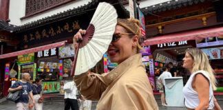 Paolla Oliveira compartilha registros de viagem por Xangai, na China: ‘Ni keyi ‘