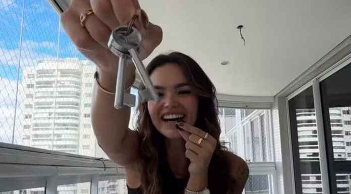 Suzanna Freitas celebra primeiro imóvel presenteado pelos pais: ‘Nem acredito’