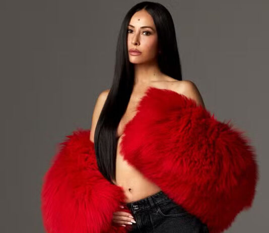 Sabrina Sato exibe barriguinha saliente em novo ensaio: ‘Que a emoção começa agora’