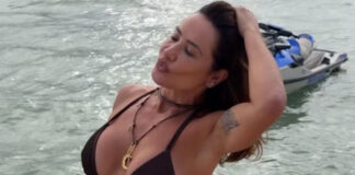 Scheila Carvalho exibe corpo definido em dia de descanso a bordo de embarcação