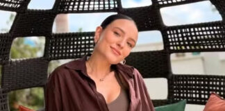 Larissa Manoela curte segunda-feira de piscina em casa: ‘Descanso merecido’