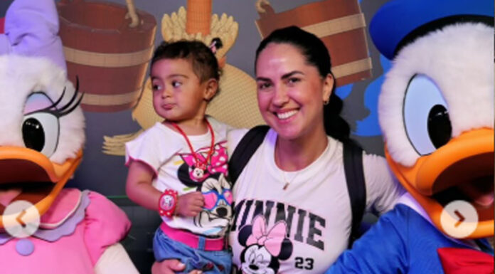 Graciele Lacerda se emociona ao ver encontro de Clara com Mickey e Minnie