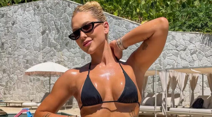Virginia Fonseca impressiona ao exibir curvas de biquíni fio-dental e marquinha
