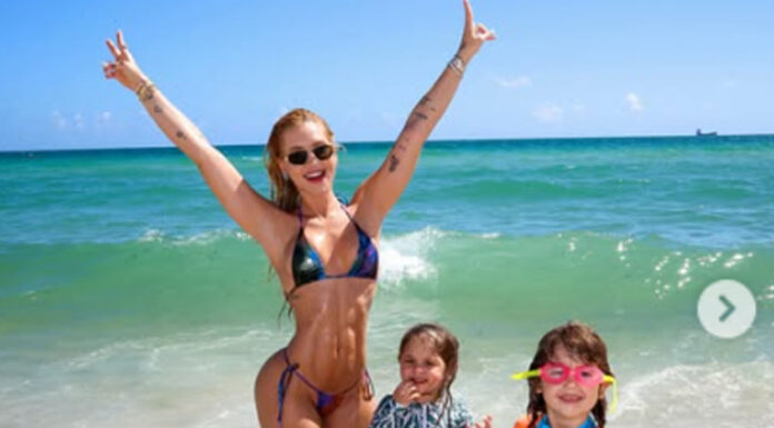 Virginia Fonseca curte dia de praia com as filhas em Miami: ‘A vida presta muito!’