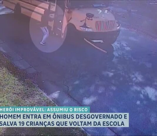 Veja Vídeo – Homem impede acidente com ônibus escolar e salva 19 crianças nos EUA